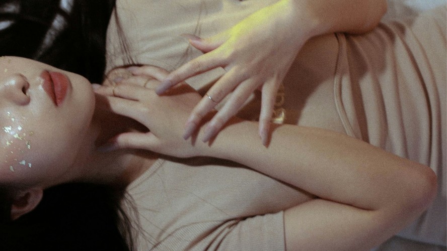 Descubra se é possível ter orgasmos durante o sono e uma especialista diz sobre o assunto