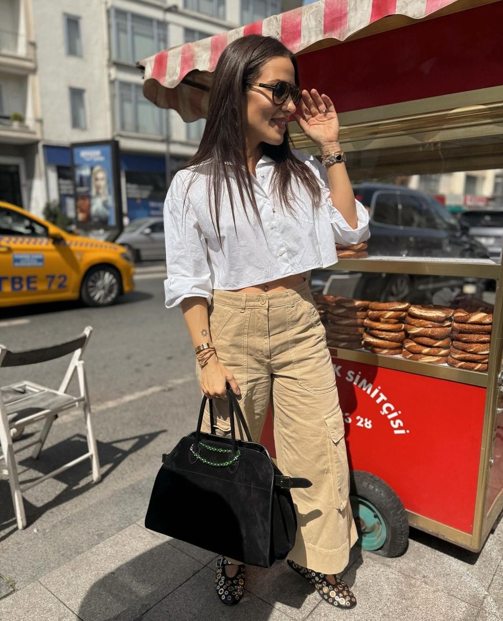 Camisa Cropped — Foto: @sarahdenizz