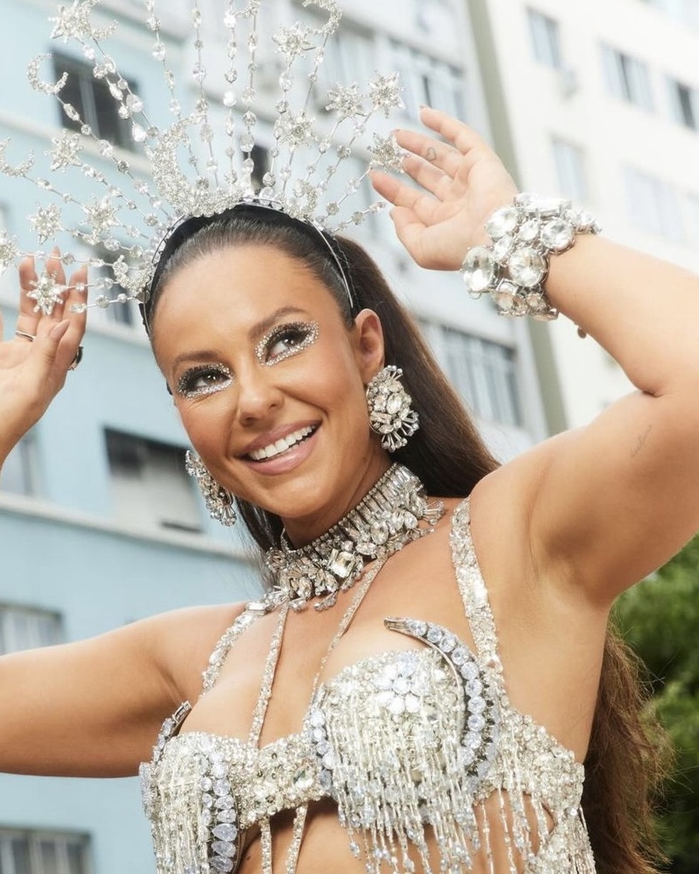 Paolla Oliveira, rainha de bateria da Grande Rio — Foto: Reprodução Instagram