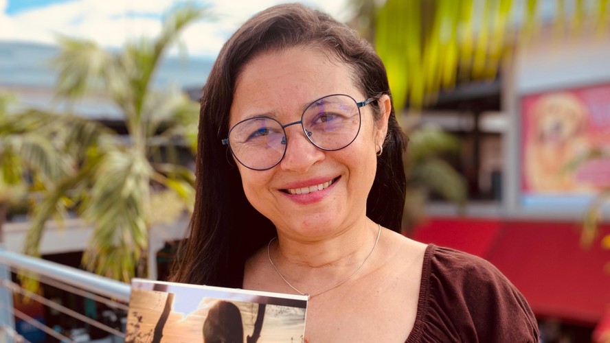 Jaqueline Viturino contou sua história de adoção e abandono no livro 'Adotei, Posso Devolver?'