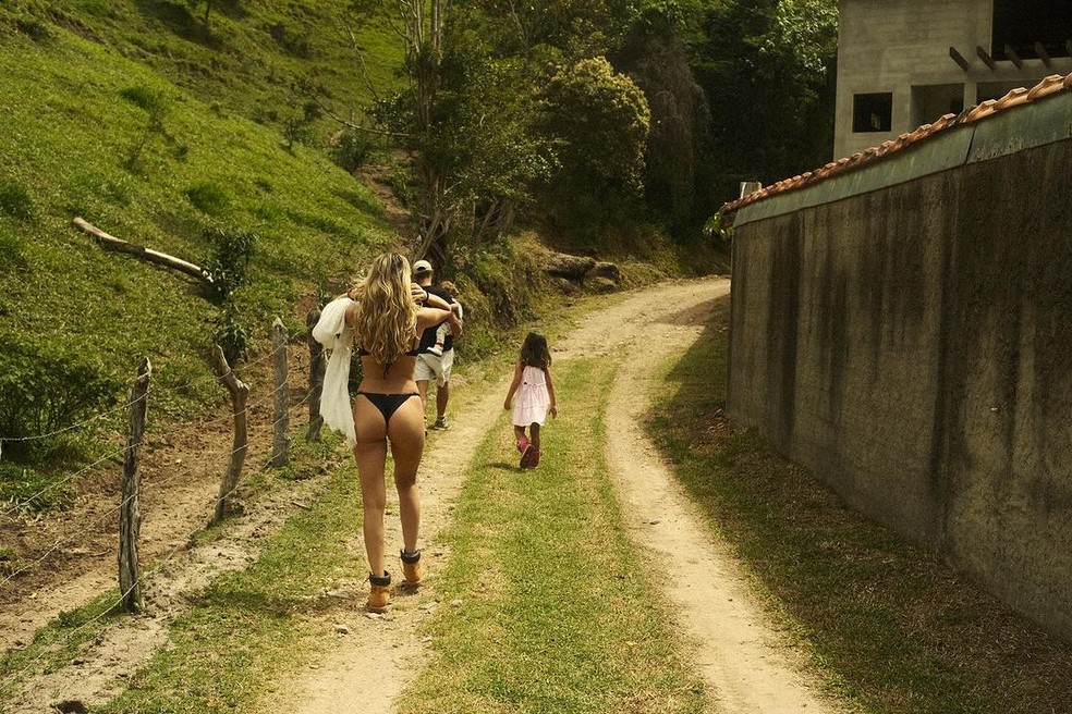 Agatha Moreira abre álbum de fotos — Foto: Reprodução/Instagram