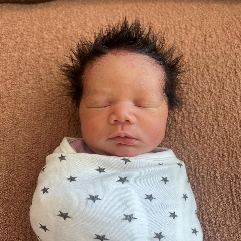 Chrissy Teigen publica primeira foto do filho — Foto: Reprodução/Instagram