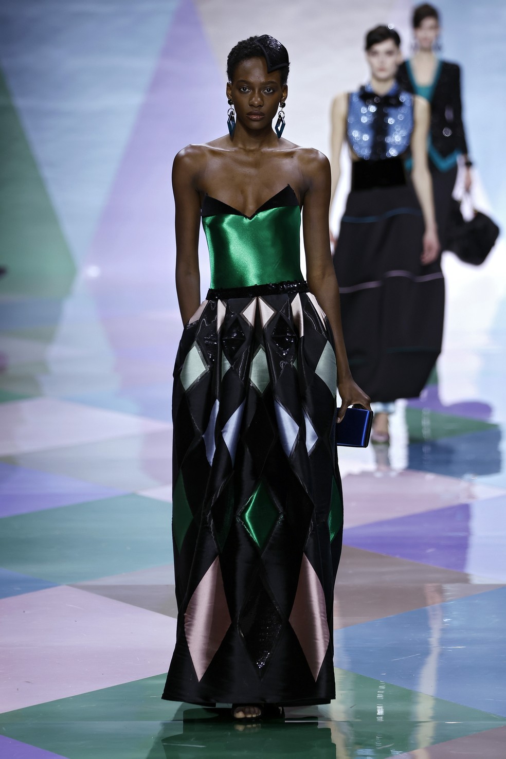 Giorgio Armani Privé primavera/verão 2023 — Foto: Getty