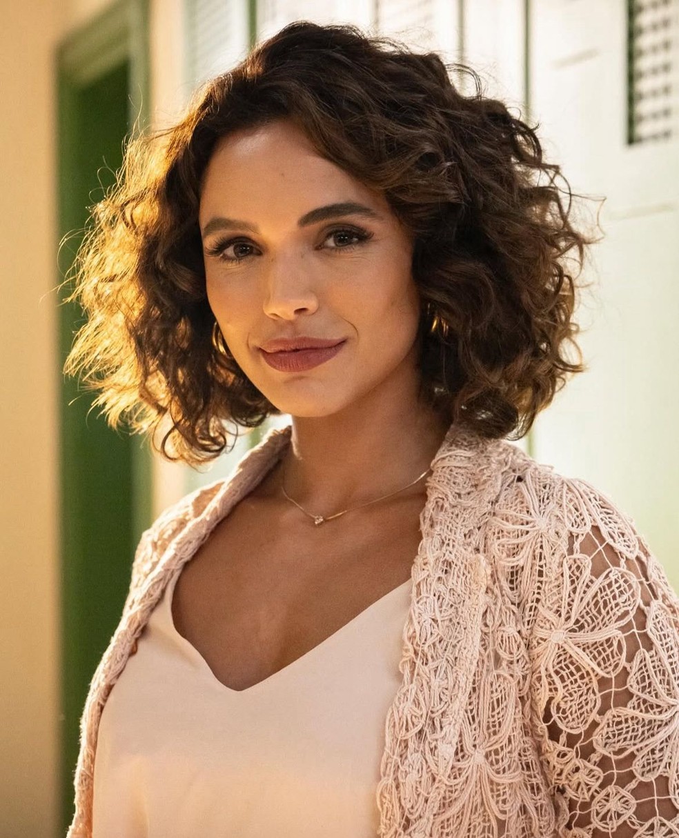 Giovana Cordeiro com corte de cabelo 'Linha A' — Foto: Reprodução / Instagram @cordeirogi