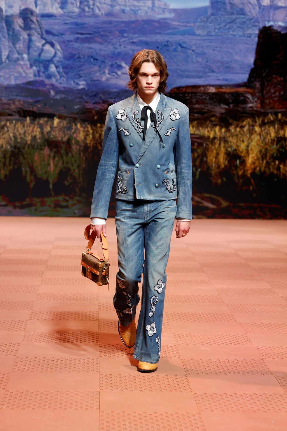 Louis Vuitton masculino por Pharrell Williams - inverno 2024 — Foto: Divulgação