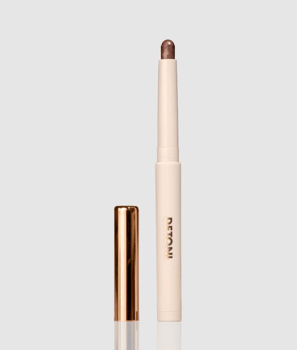 Easy Eye Stick  Amethyst, Detoni Beauty — Foto: Reprodução