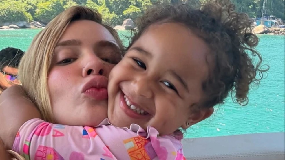 Karoline Lima e Cecília — Foto: Reprodução/ Instagram @karolinel