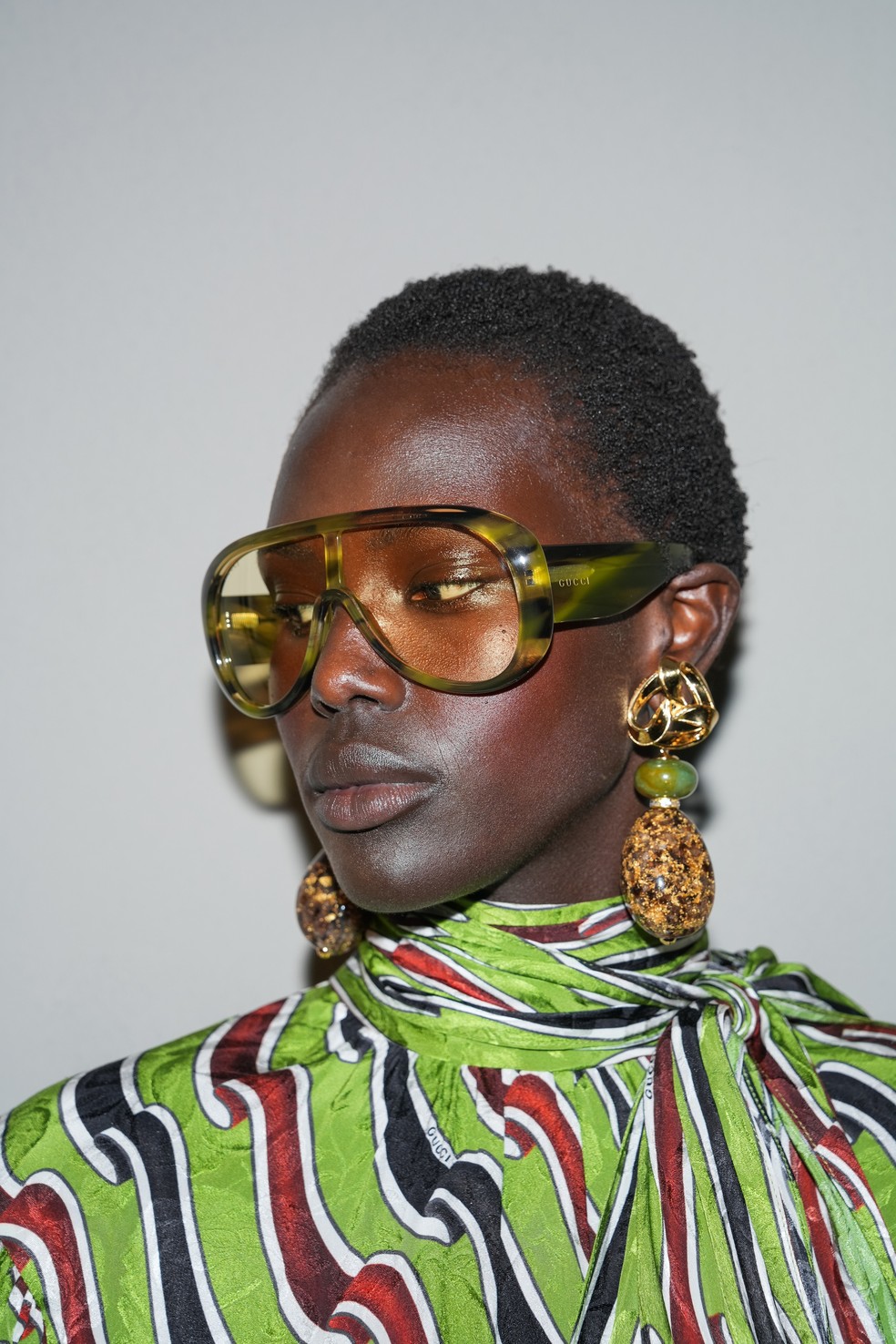 Veja as peças-desejo da coleção de Cruise 26 da Gucci — Foto: Getty Images