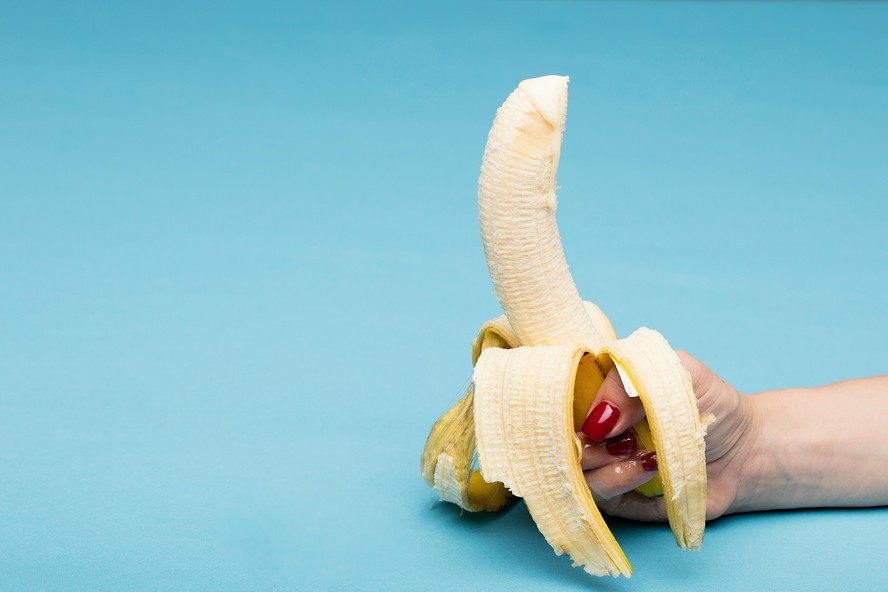 Como usar capa peniana? Saiba o que é e como pode ser aliada no sexo