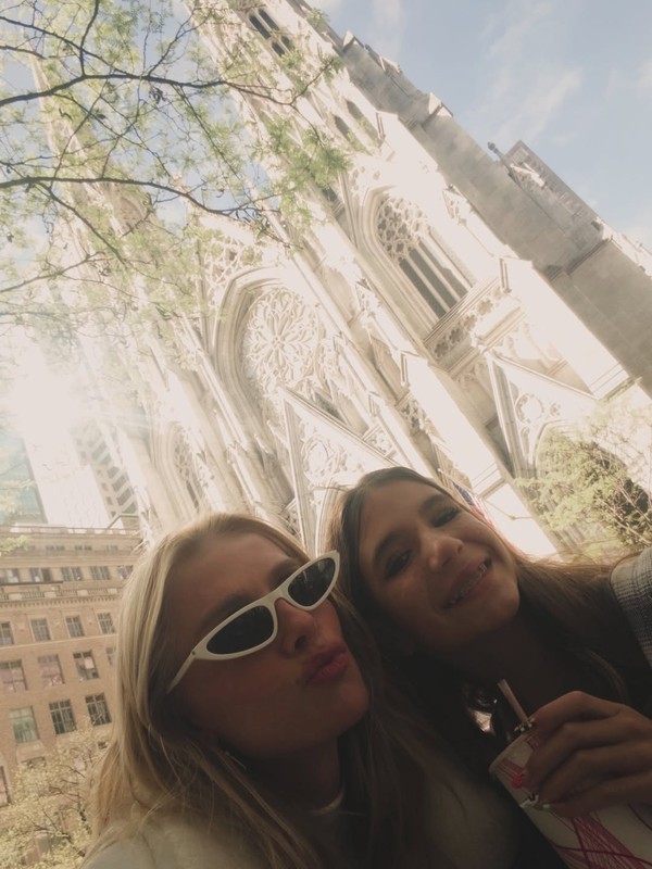 Deborah Secco curte 'miniférias' com a filha, Maria Flor, em Nova ...