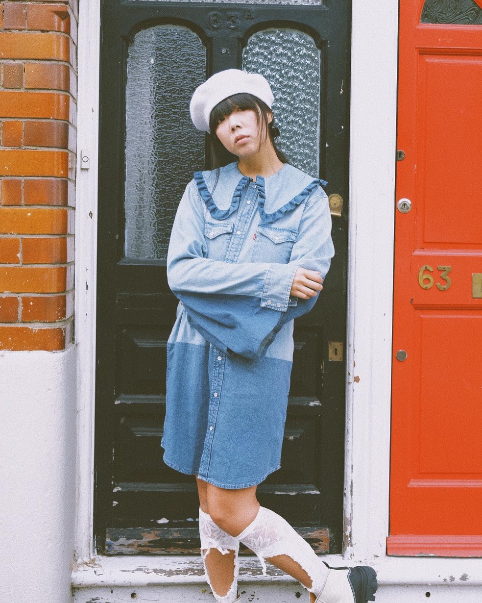 Dicas práticas para combinar jeans com jeans — Foto: Instagram @susiebubble