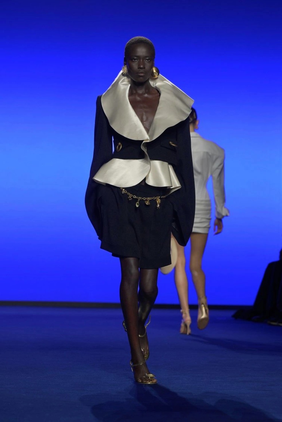 Desfile Schiaparelli, coleção verão primavera 2025, Semana de Moda de Paris — Foto: Divulgação
