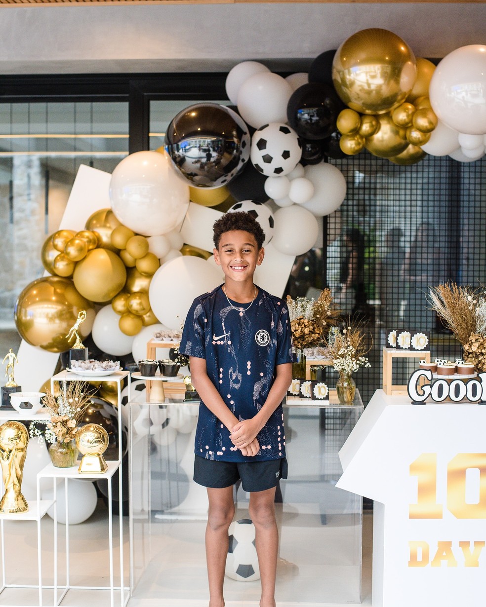 Luciele di Camargo comemora aniversário do filho com Denílson — Foto: Reprodução/Instagram