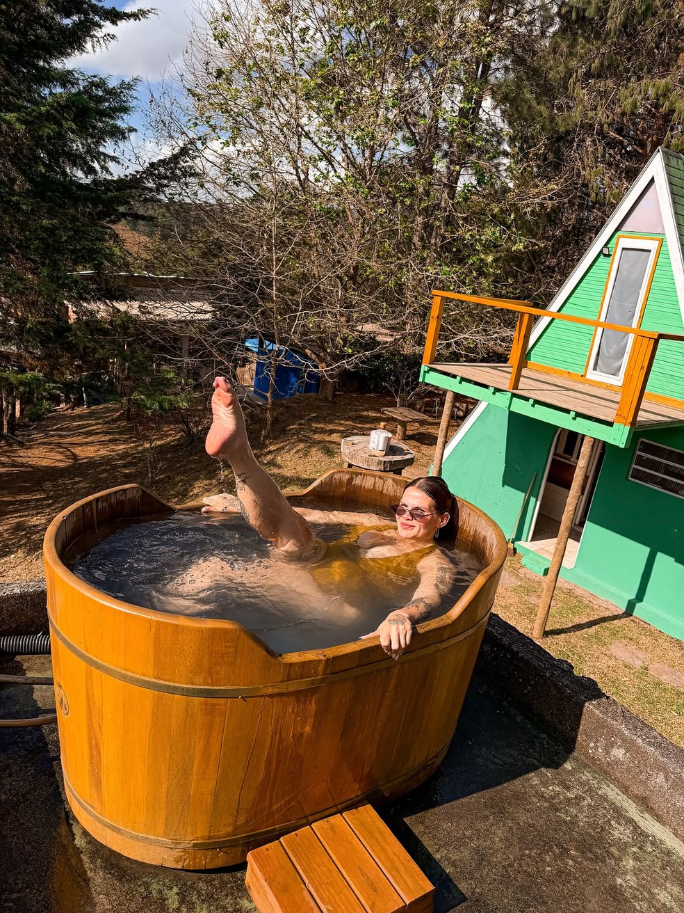 Recém-separada, Thais Carla posa em ofurô — Foto: Reprodução/ Instagram