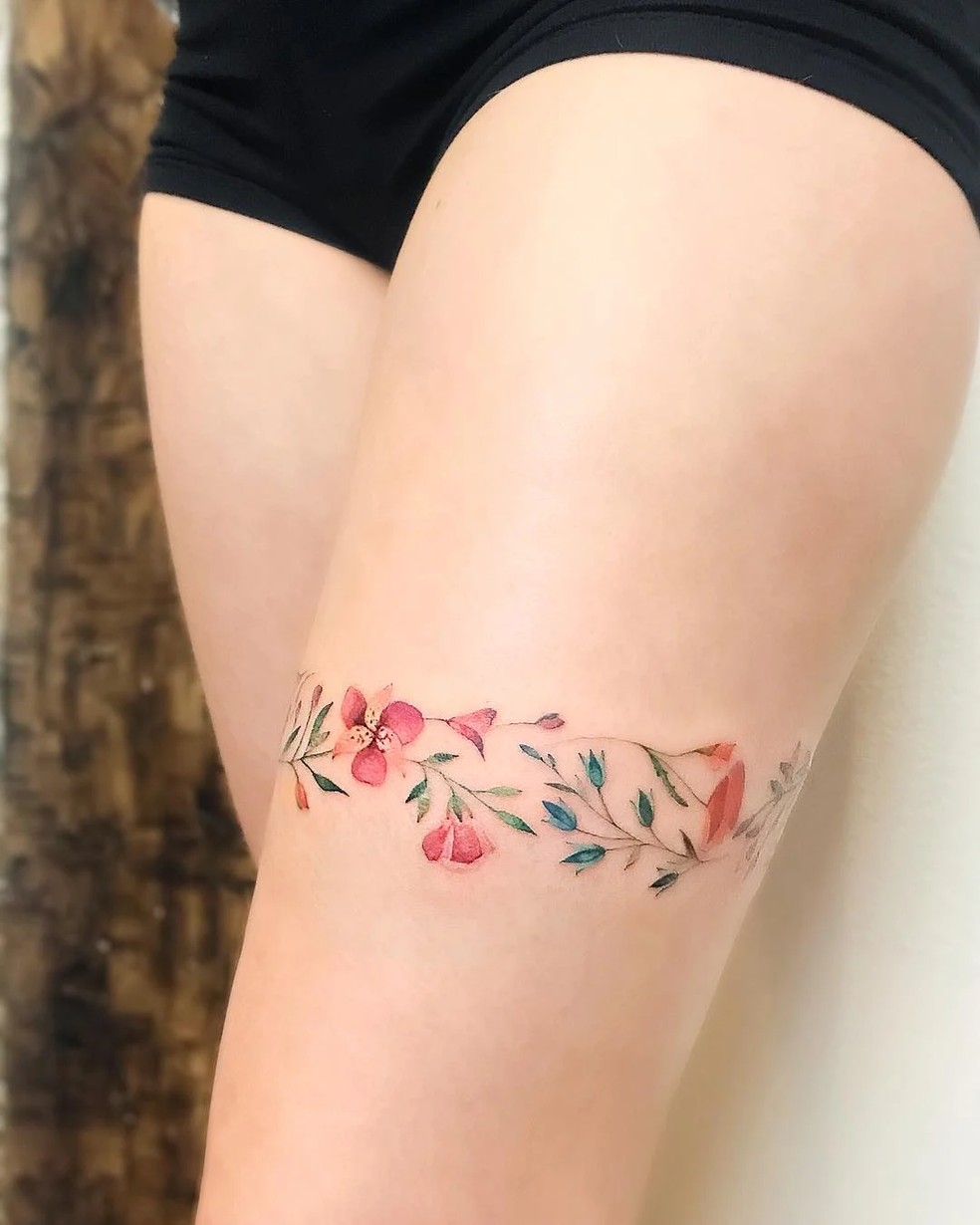Tatuagem Na Coxa Feminina Pequena