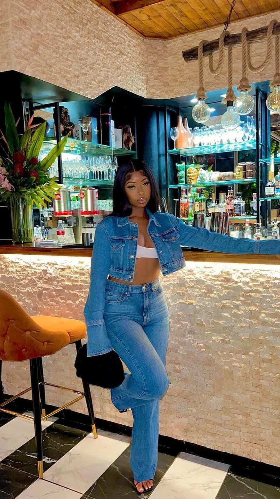 Looks Roupa Feminina Jeans Look Jeans Feminino Noite Roupa Feminina Para  Barzinho A Noite, image size:984x1750