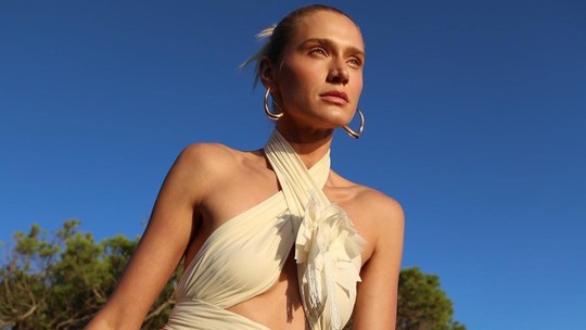 Celina Locks abre álbum de fotos em Ibiza: 'Antes do grande dia'