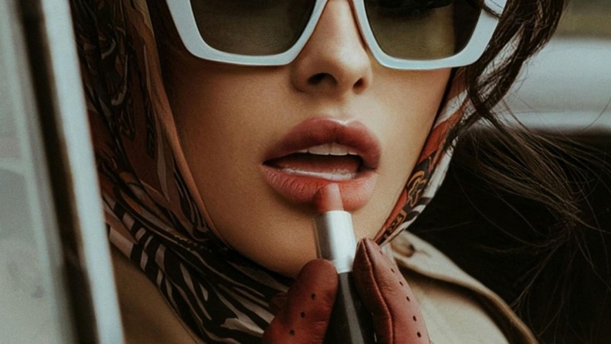 Procurando vibrador discreto? Indicamos 5 opções de sex toys que parecem maquiagem