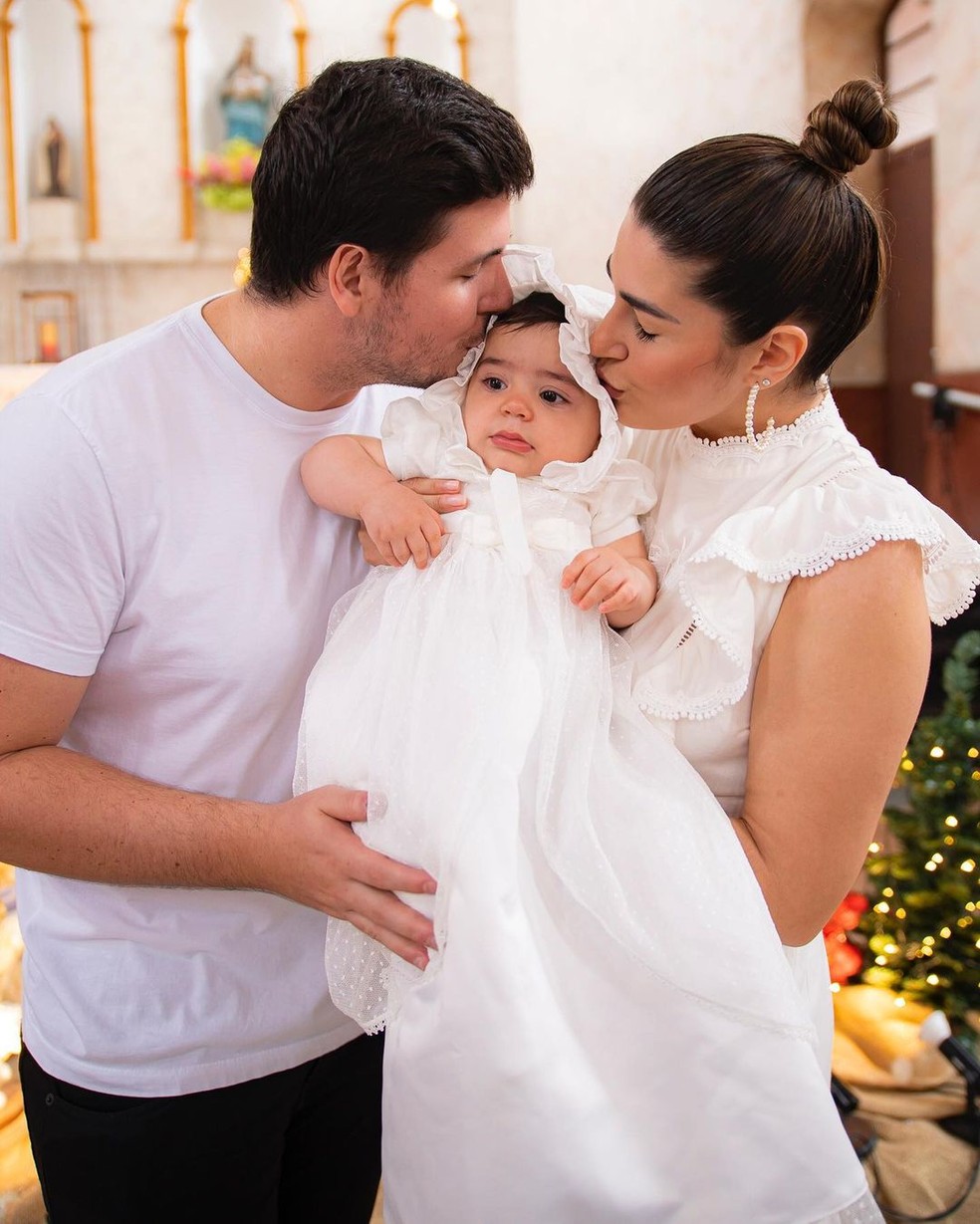 Vivian Amorim registra o batizado da filha — Foto: Reprdoução/Instagram