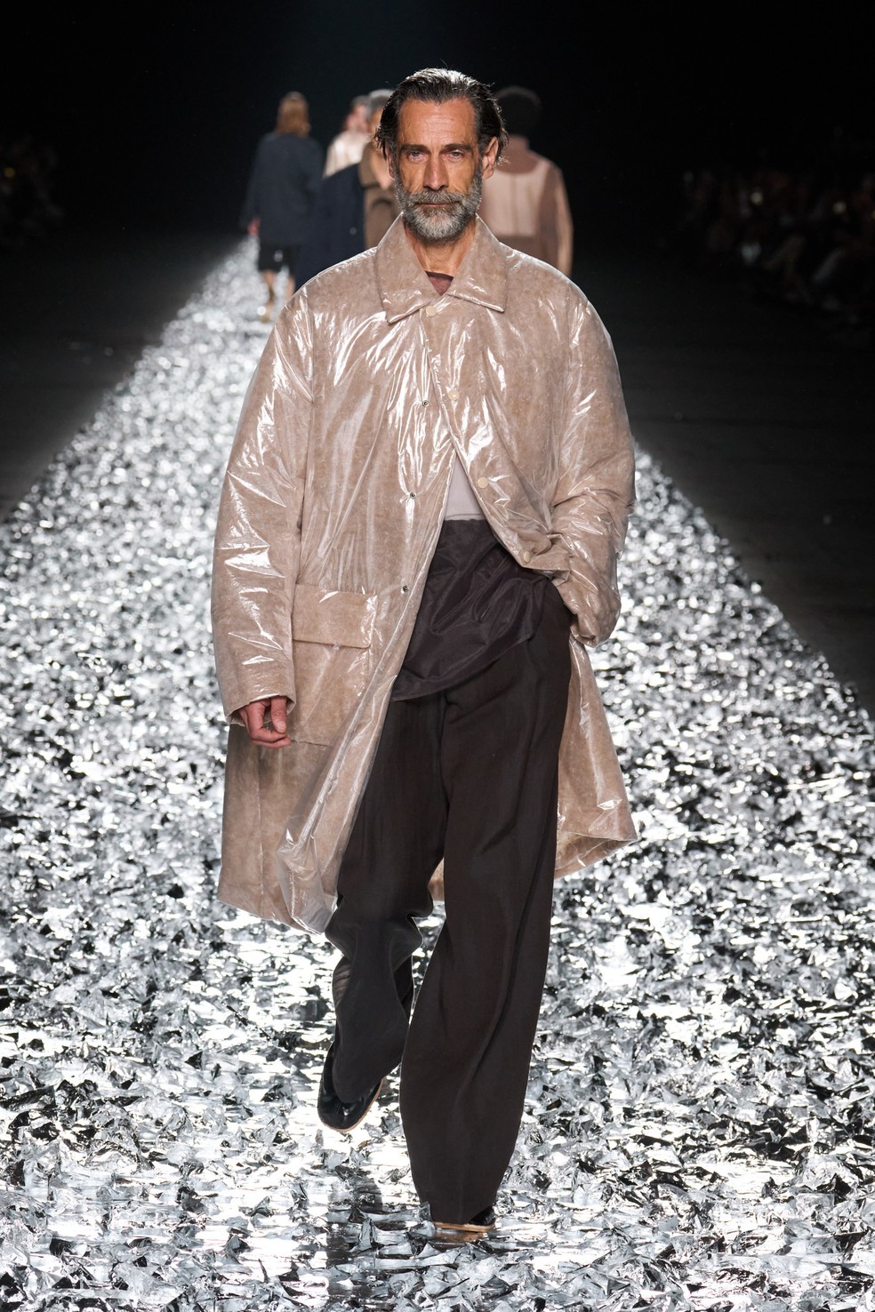 Dries Van Noten, primavera 2025 — Foto: Launchmetrics Spotlight