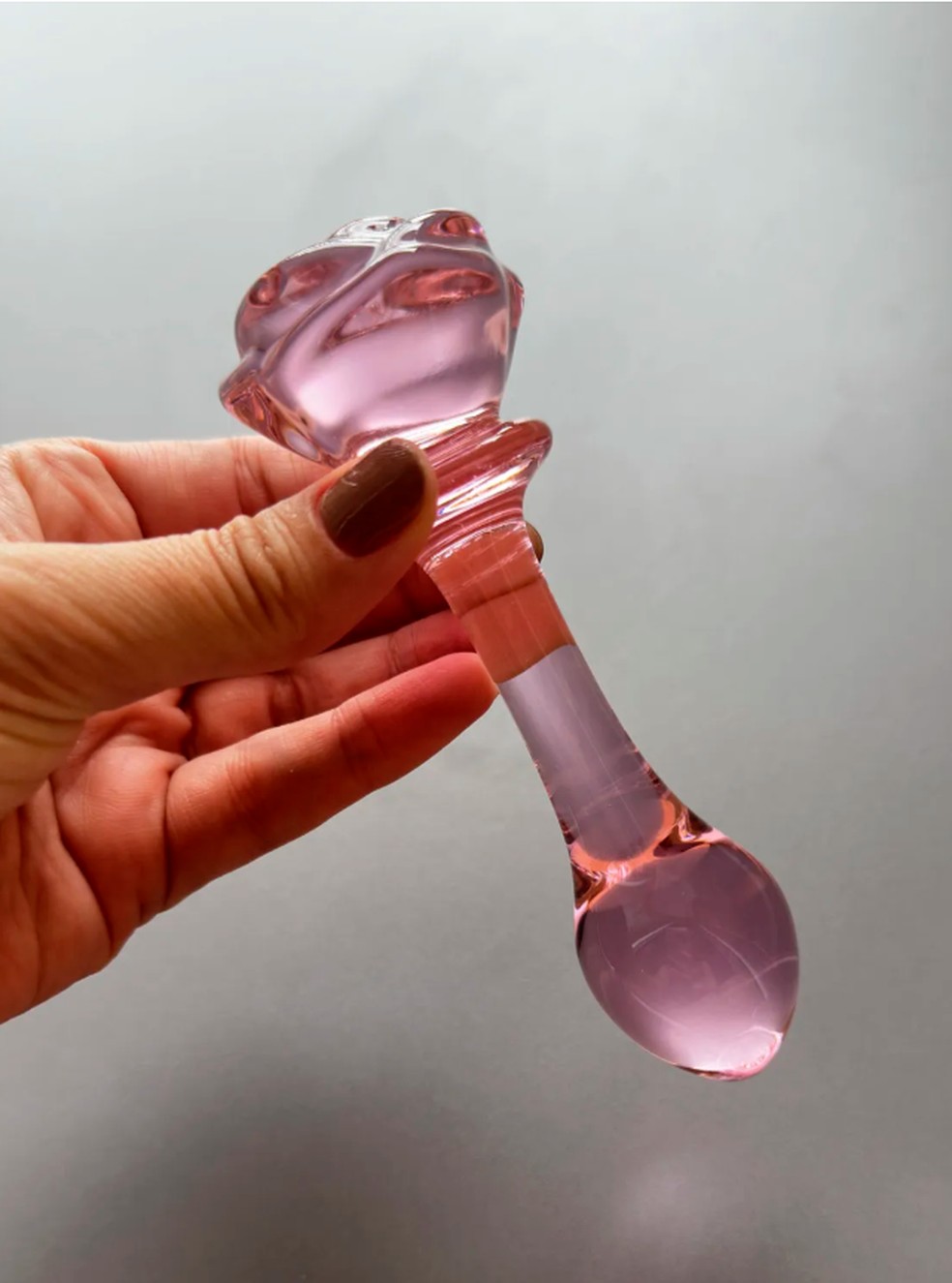 Dildo Escalonado de Vidro Revigorada, da Sob Sigilo (R$129,50) — Foto: Divulgação