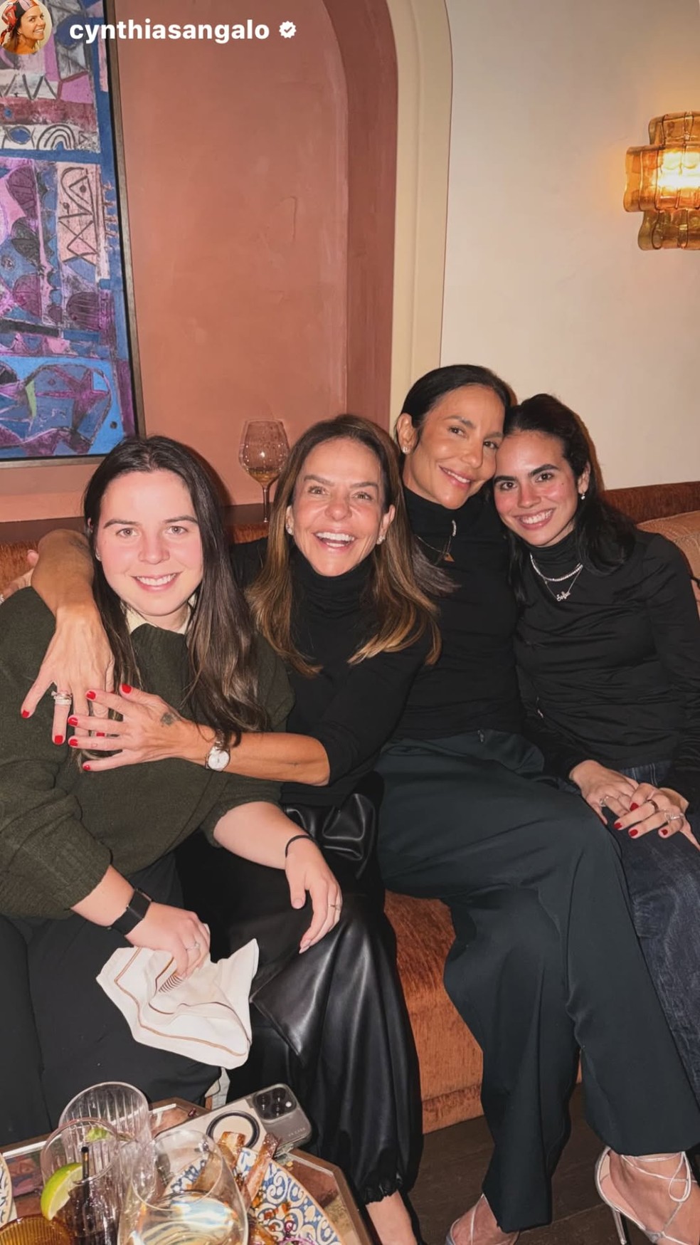 Ivete Sangalo curte noite em família — Foto: Reprodução/Instagram