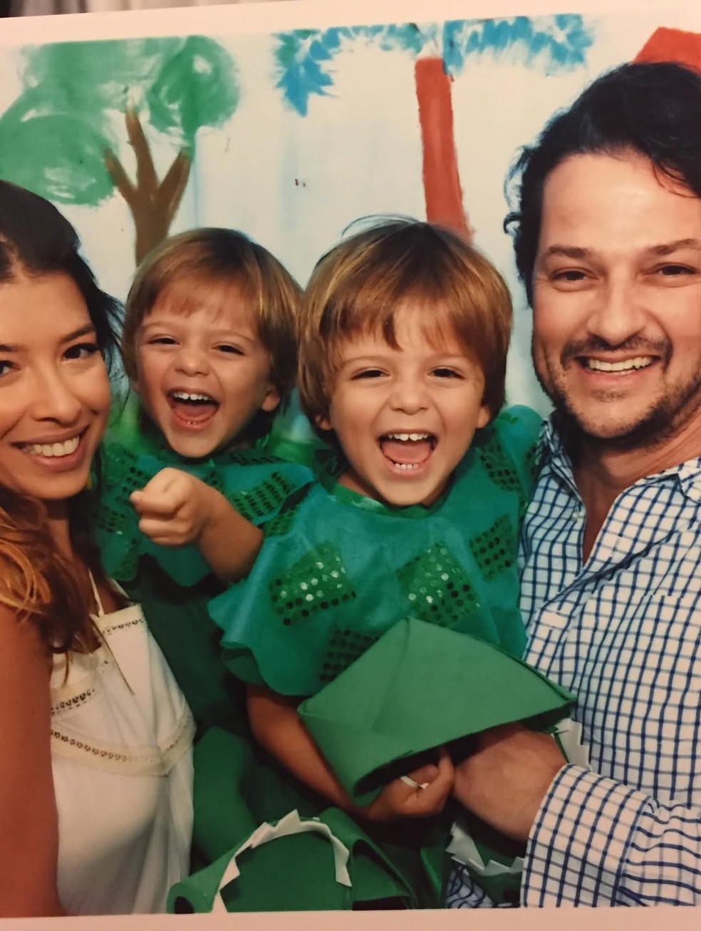 Gêmeos de Roberta Fernandes e Marcelo Serrado comemoram aniversário — Foto: Reprodução/Instagram
