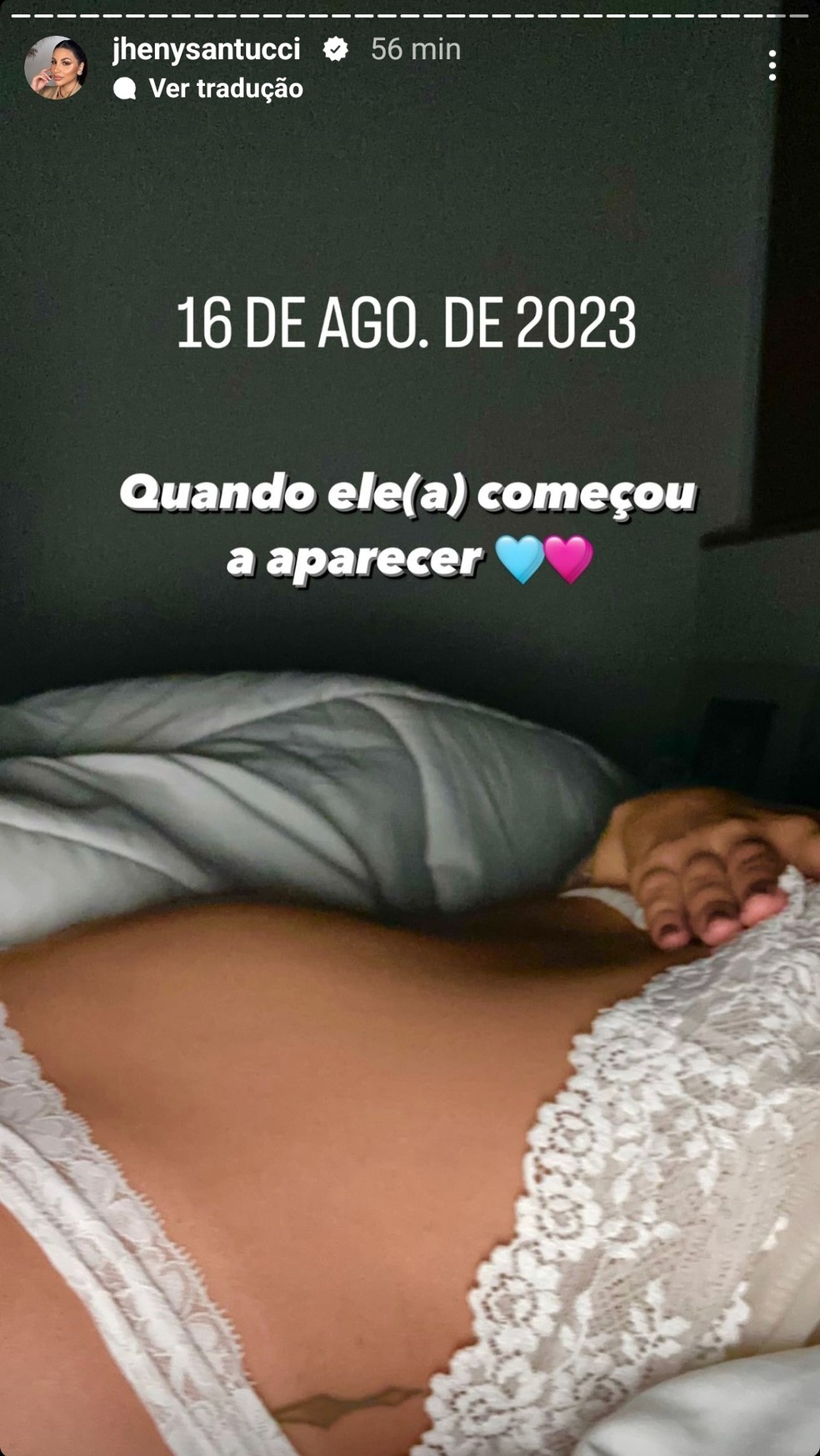 Jheny Santucci mostrou uma foto de 16 de agosto, quando sua barriga da gravidez com Arthur Aguiar começou a aparecer — Foto: Reprodução