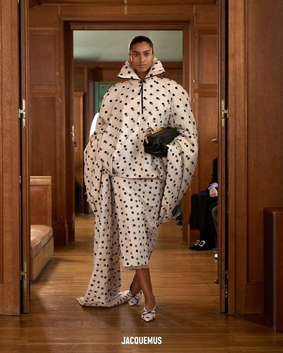 Jacquemus na Semana de Moda Masculina de Paris outono inverno 2025 — Foto: Reprodução/Instagram
