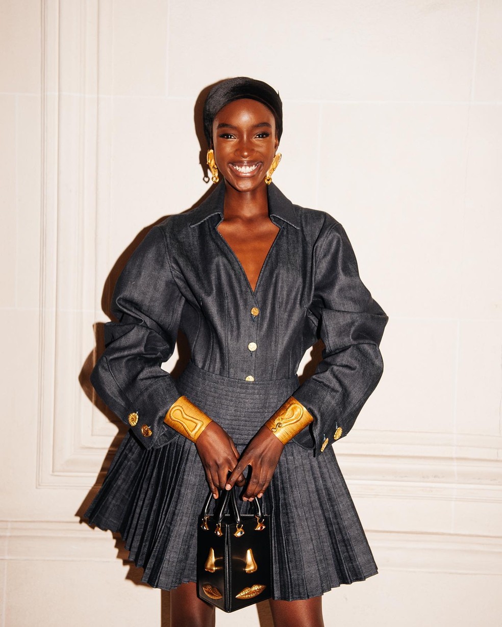 Detalhes surreais do desfile da Schiaparelli — Foto: Divulgação