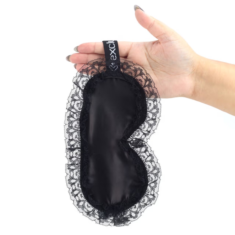 Venda Segredo Obscuro com detalhe em renda, de Exclusiva (R$ 26,91) — Foto: Divulgação