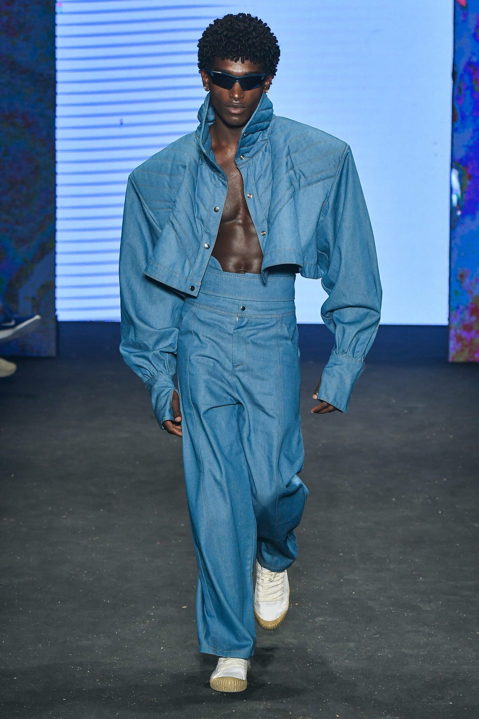 As tendências que marcaram o SPFW N54 - Ombro marcado  — Foto: Ze Takahashi @agfotosite