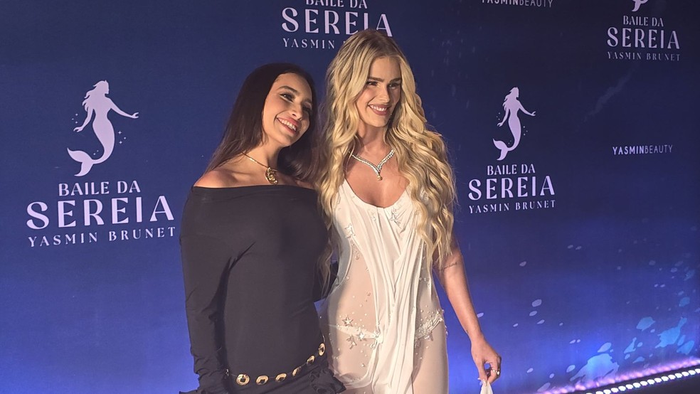Vanessa Lopes e Yasmin Brunet no Baile da Sereia — Foto: Marie Claire