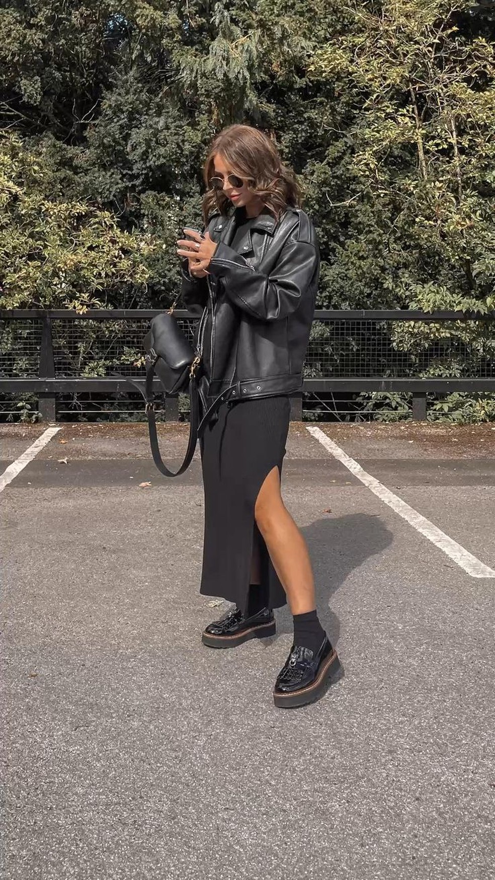Combine sua bota cano curto com vestido e tenha um visual ainda mais versátil. — Foto: Reprodução/Pinterest @beth_bartram