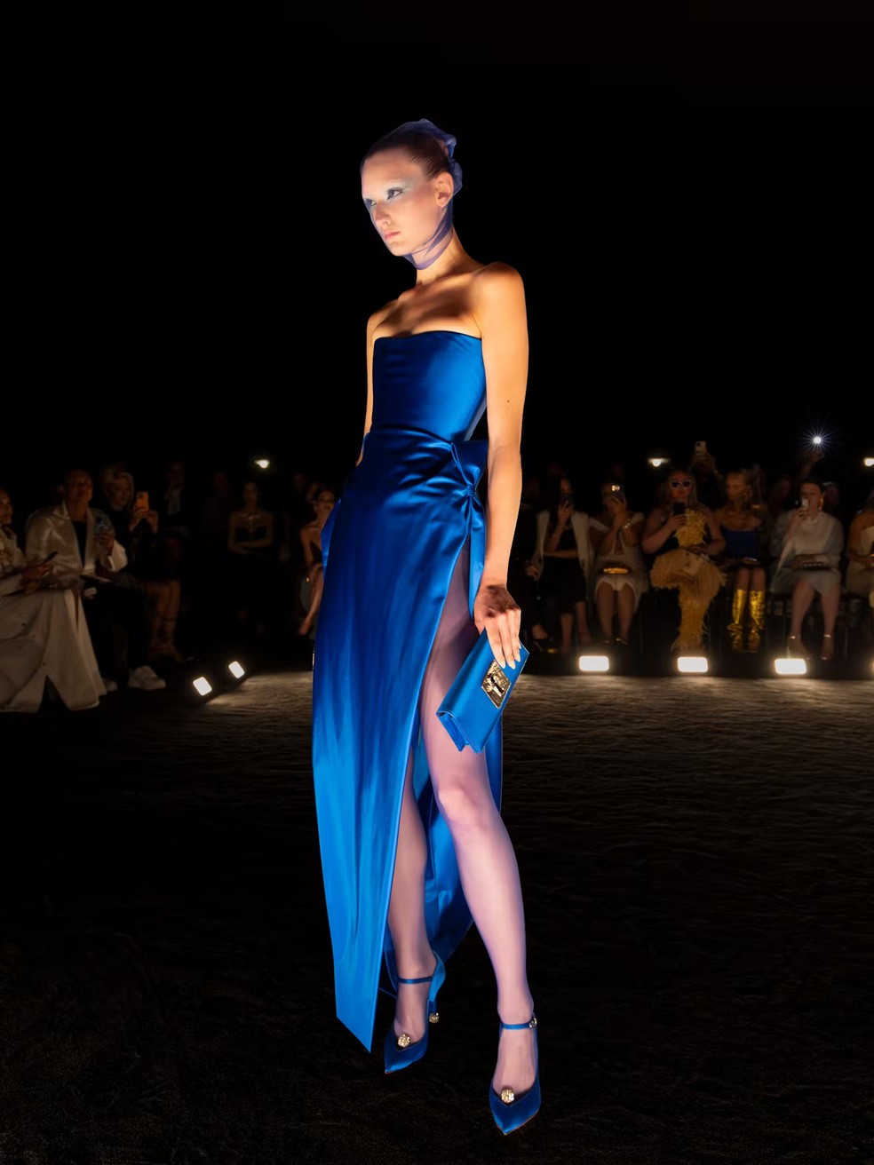 Schiaparelli, alta-costura de outono 2024 — Foto: Schiaparelli