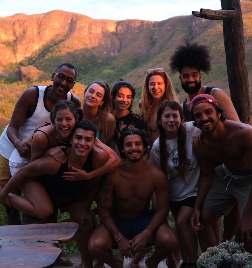 Agatha Moreira abre álbum de fotos na Chapada dos Veadeiros e posa com amigos — Foto: Reprodução/Instagram
