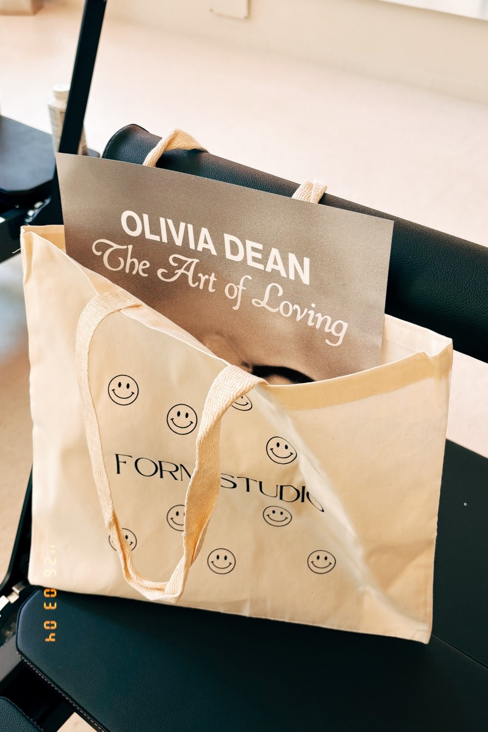 Pilates ao som de The Art of Loving da Olivia Dean — Foto: Arquivo pessoal