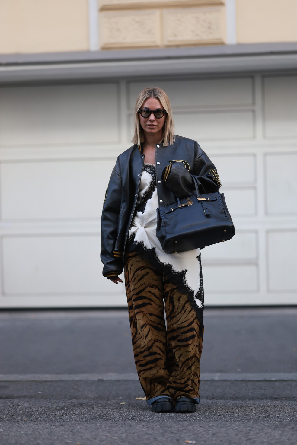 A estampa de tigre é o animal print perfeito para quem quer fugir do básico — Foto: Getty Images