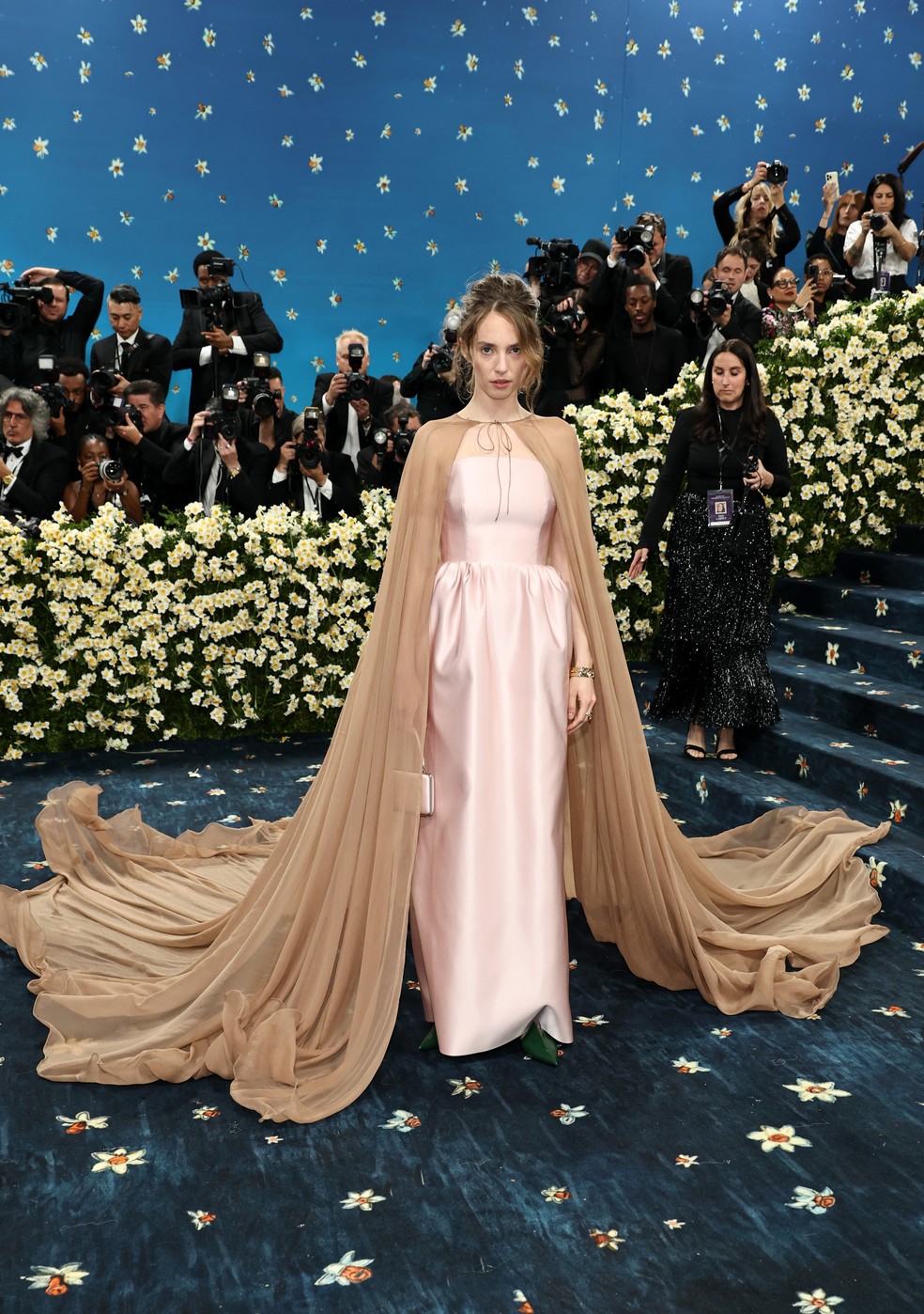 Maya Hawke no Met Gala 2025 — Foto: Getty Images