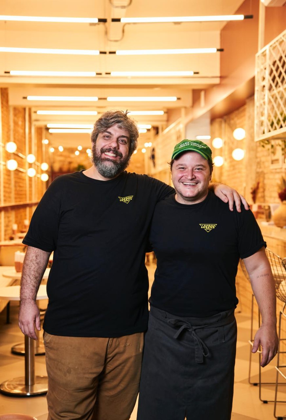 Os chefs Caio Alciati e João Gertel, do LosDos Cantina — Foto: Divulgação