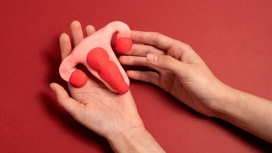 Aplicativos e dispositivos como relógios e até aneis ajudam a monitorar o ciclo menstrual