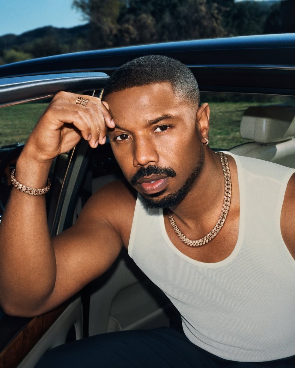 Michael B. Jordan é do signo de Aquário. O ator ganhou destaque no cinema após protagonizar o longa da Marvel "Pantera Negra". — Foto: Reprodução/Instagram @michaelbjordan