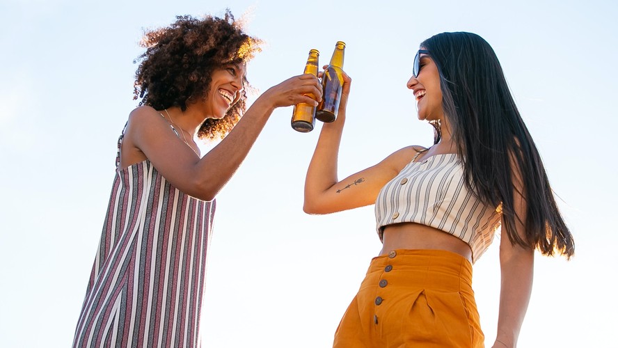 Uma cerveja pode não ser tão inofensiva se for misturada com remédios