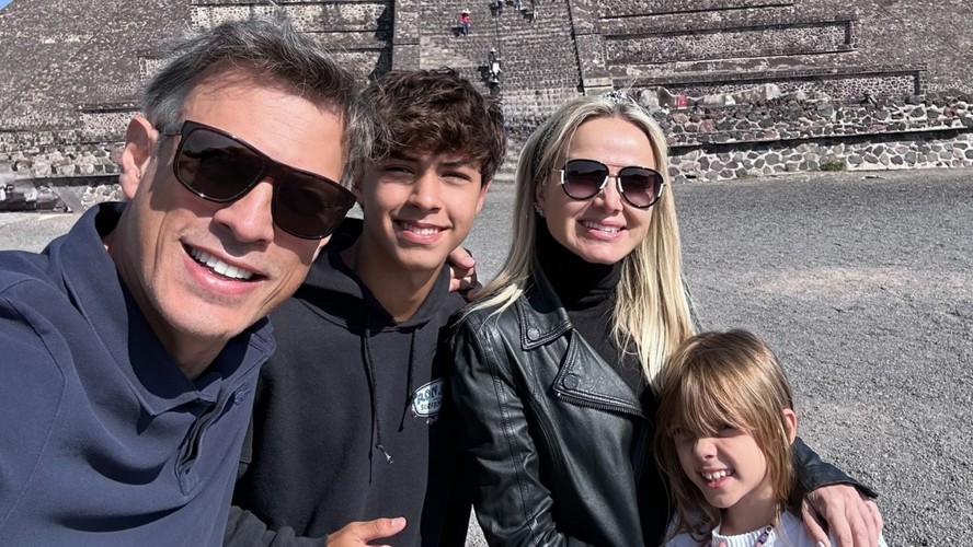 Eliana compartilha momentos em família durante viagem ao México e relembra gravações