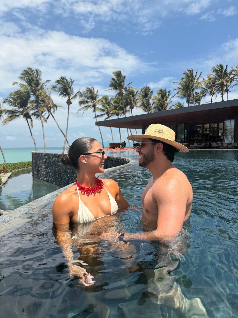 Gabriela Versiani e Murilo Huff curtem férias no Ceará — Foto: Reprodução/Instagram