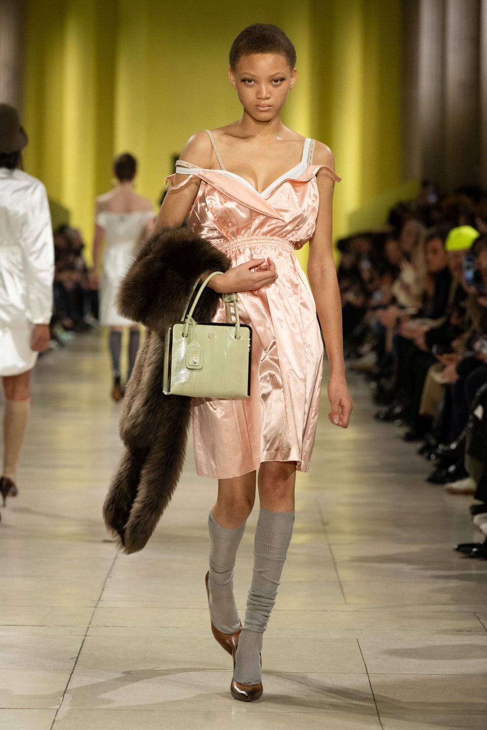 Miu Miu Inverno 25 — Foto: Getty Images
