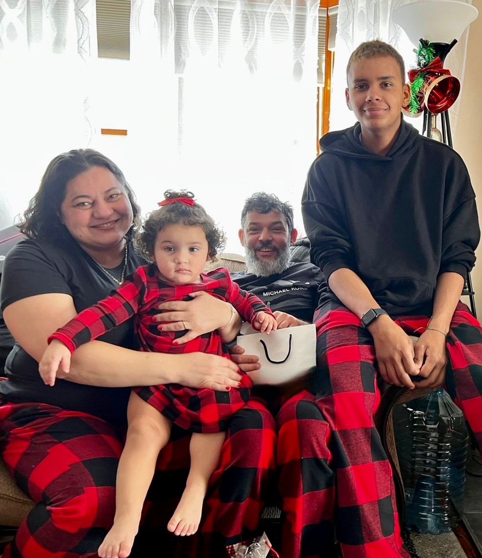 Cida mora com Gessilei e os filhos João e Valentina nos Estados Unidos — Foto: Acervo pessoal