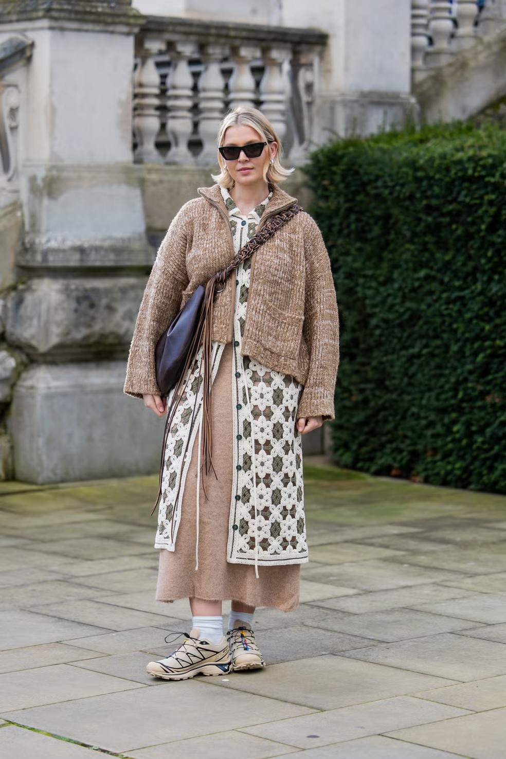7 tênis esportivos que vão dominar o street style de 2026 — Foto: Getty Images