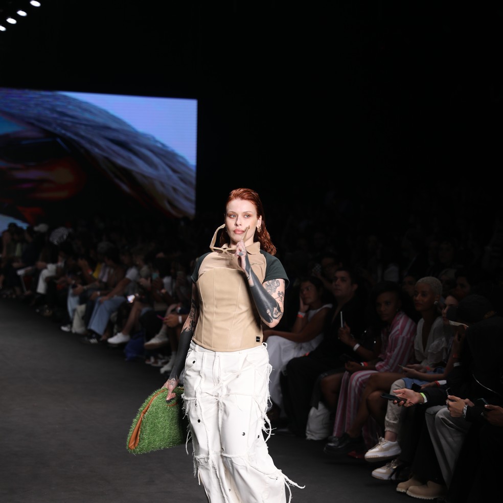 SPFW N56: Dendezeiro — Foto: Gabriela Queiro @gabiqueiroph