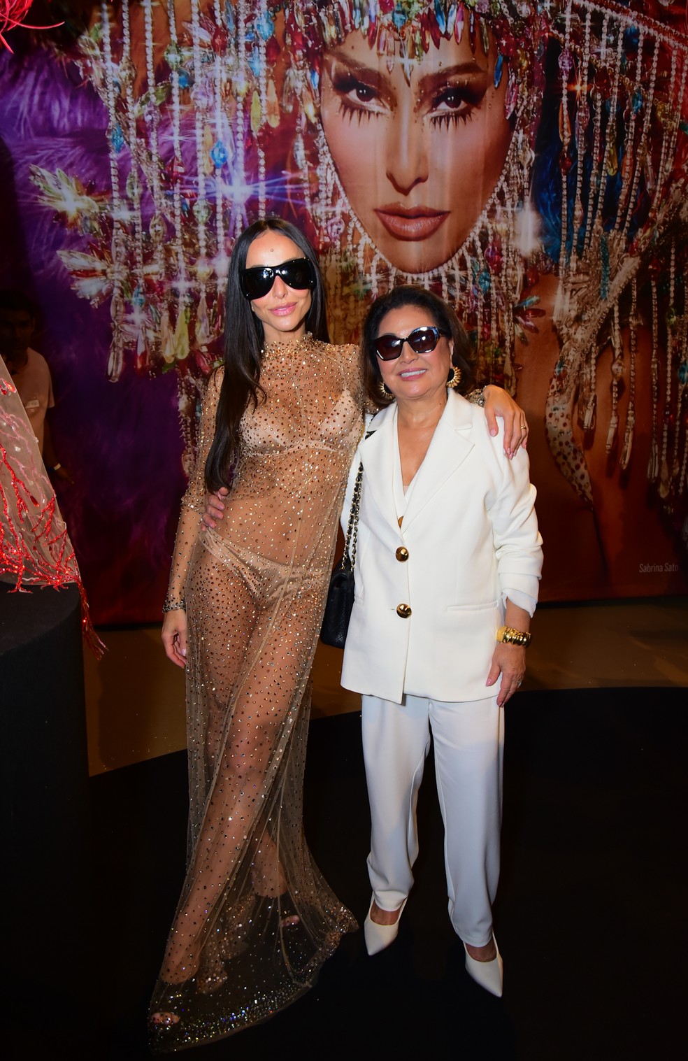 Sabrina Sato e a mãe, Kika Sato — Foto: Webert Belicio/Agnews